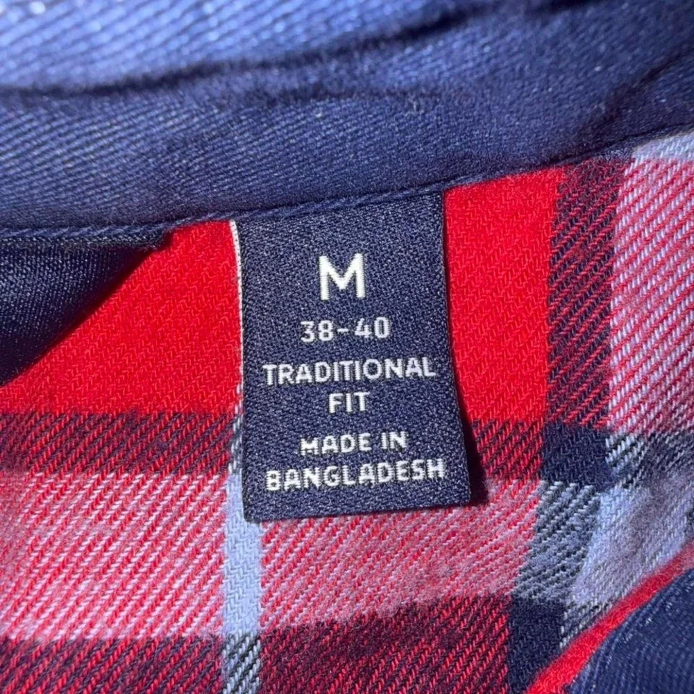 Lands end Sz Med Navy blue button up shirt with red plaid lining - Picture 4 of 5